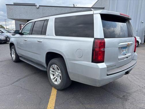 2019 Chevrolet Suburban LT