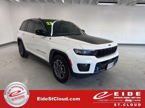 Bright White Clearcoat 2022 Jeep Grand Cherokee 4xe Trailhawk