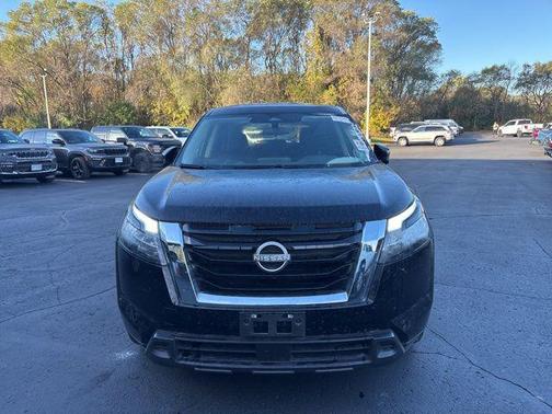 2024 Nissan Pathfinder S 4WD