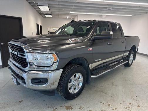 2021 RAM 3500 Big Horn Crew Cab 4x4 6'4' Box