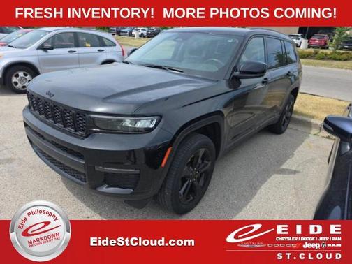 Diamond Black Crystal Pearlcoat 2023 Jeep Grand Cherokee L Limited