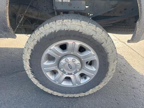 2005 Ford F-350 XLT Crew Cab Super Duty