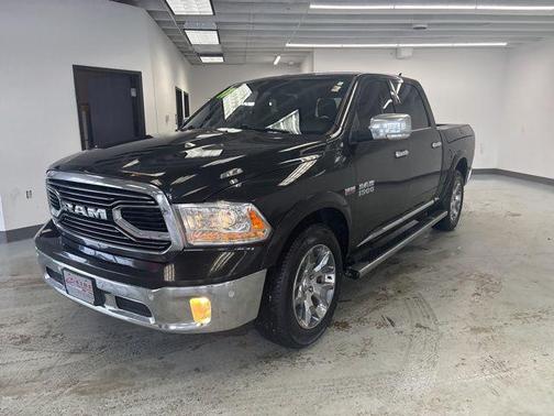 2017 RAM 1500 Limited Crew Cab 4x4 5'7' Box