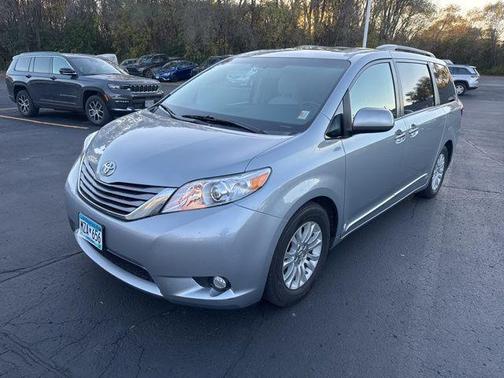 2015 Toyota Sienna XLE