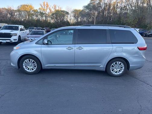2015 Toyota Sienna XLE