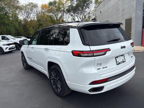 2023 Jeep Grand Cherokee L Summit