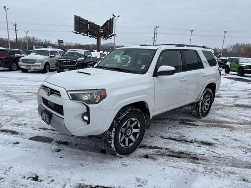 2022 Toyota 4Runner TRD Off Road