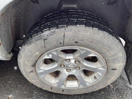 Flame Red Clearcoat 2014 RAM 1500 Laramie