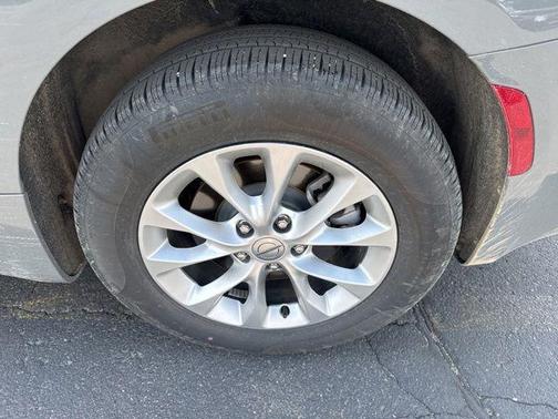 Ceramic Gray Clearcoat 2025 Chrysler Pacifica L