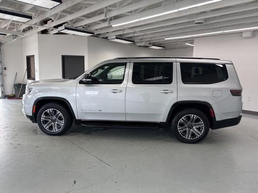 Silver Zynith 2023 Jeep Wagoneer Series I 4x4