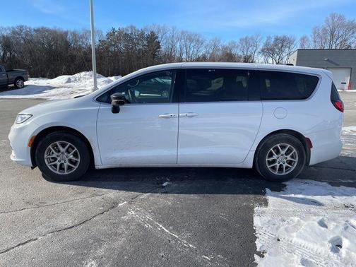 2025 Chrysler Pacifica L