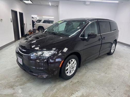 2017 Chrysler Pacifica LX