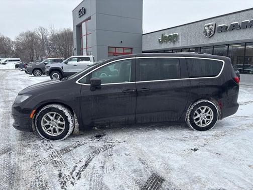 2017 Chrysler Pacifica LX