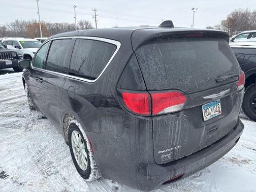 2017 Chrysler Pacifica LX