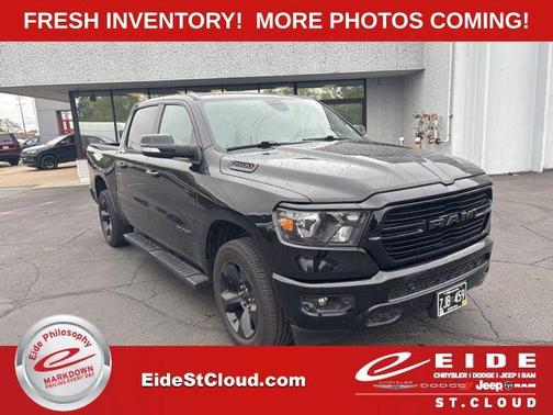 Diamond Black Crystal Pearlcoat 2019 RAM 1500 Big Horn