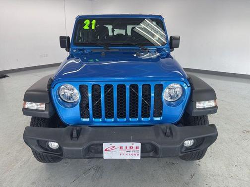 2021 Jeep Gladiator Sport