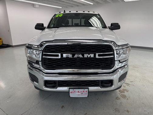 2020 RAM 3500 Tradesman Crew Cab 4x4 8' Box