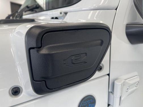 2025 Jeep Wrangler 4xe Sport S