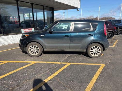 2017 Kia Soul +