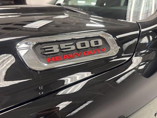 2026 RAM 3500 Laramie Crew Cab 4x4 6'4' Box