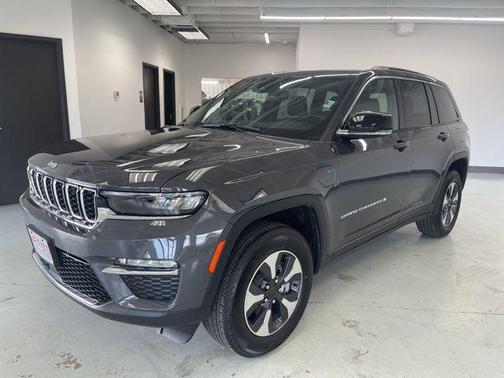 2025 Jeep Grand Cherokee 4xe Base