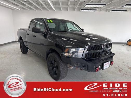 Brilliant Black Crystal Pearlcoat 2015 RAM 1500 Tradesman/Express