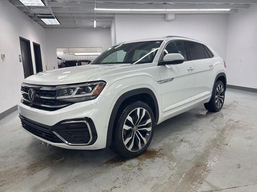 2022 Volkswagen Atlas Cross Sport 3.6L V6 SEL Premium R-Line