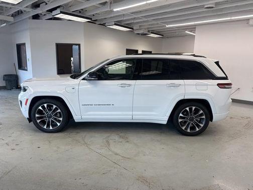 2023 Jeep Grand Cherokee 4xe Overland