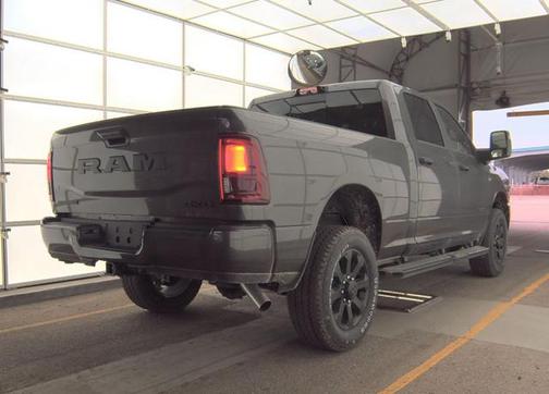 2025 RAM 2500 Big Horn Crew Cab 4x4 6'4' Box