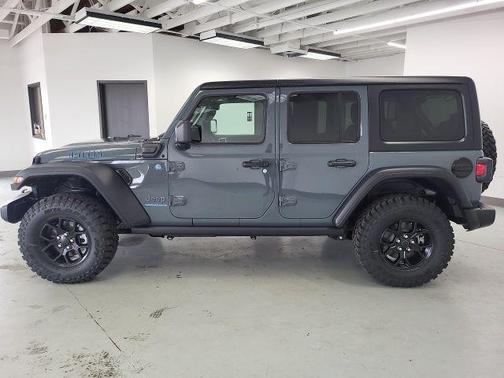 2025 Jeep Wrangler 4xe Willys