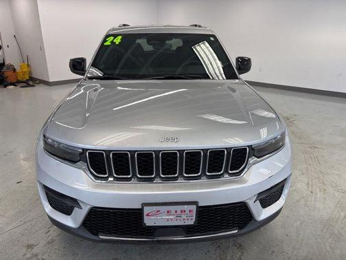 2024 Jeep Grand Cherokee Laredo