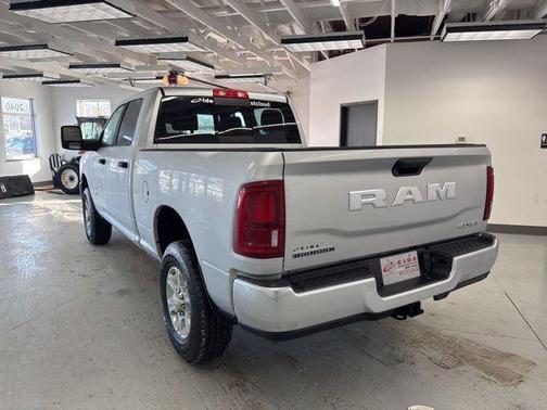 2026 RAM 3500 Big Horn Crew Cab 4x4 6'4' Box