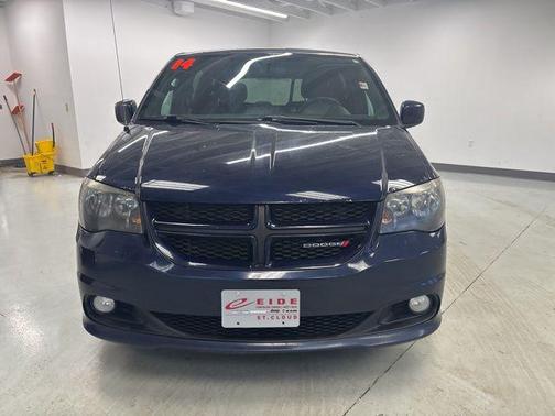 2014 Dodge Grand Caravan R/T