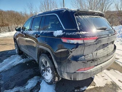 2022 Jeep Grand Cherokee 4xe Base