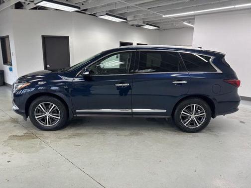 2017 INFINITI QX60 Base