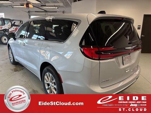 2026 Chrysler Pacifica L