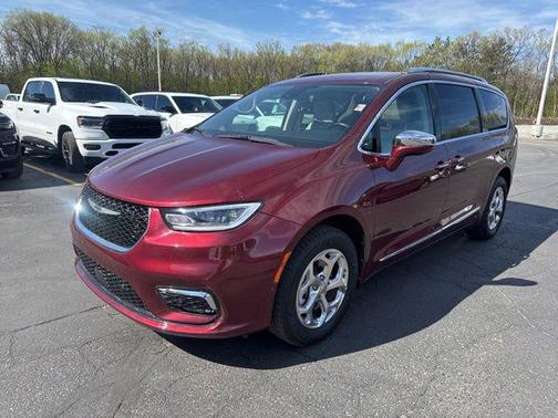 Velvet Red Pearlcoat 2021 Chrysler Pacifica Limited
