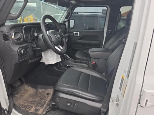Bright White Clearcoat 2024 Jeep Wrangler 4xe Sahara
