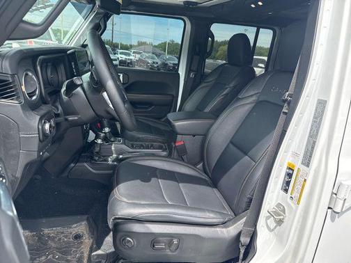 Bright White Clearcoat 2024 Jeep Wrangler 4xe Sahara