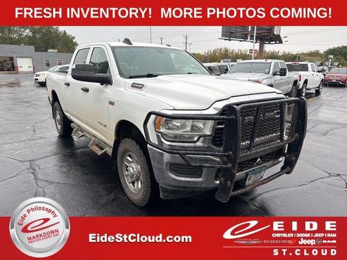2021 RAM 2500 Tradesman Crew Cab 4x4 6'4' Box