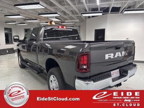 2026 RAM 2500 Tradesman Crew Cab 4x4 6'4' Box