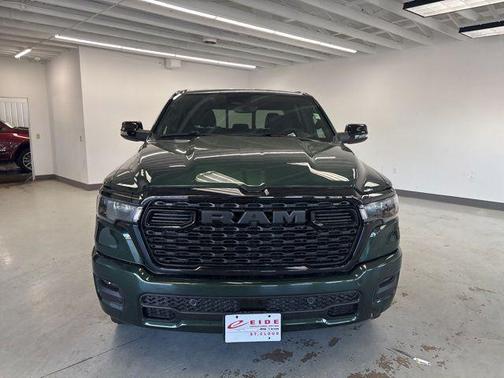 Serrano Green Metallic 2026 RAM 1500 Big Horn/Lone Star