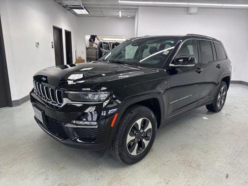 2023 Jeep Grand Cherokee 4xe Base