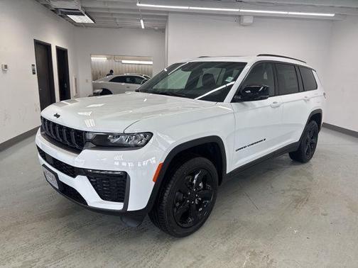 Bright White Clearcoat 2026 Jeep Grand Cherokee L Limited