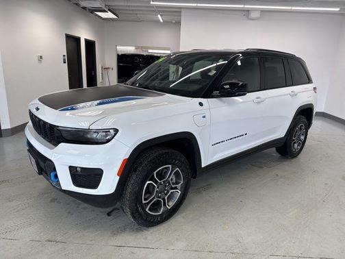 2024 Jeep Grand Cherokee 4xe Trailhawk