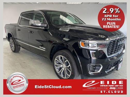 Diamond Black Crystal Pearlcoat 2026 RAM 1500 ST