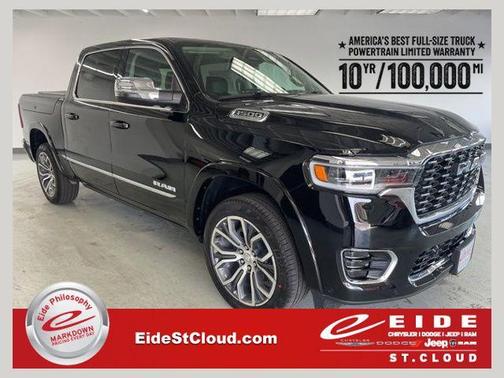 Diamond Black Crystal Pearlcoat 2026 RAM 1500 ST