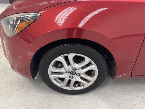 2017 Toyota Yaris iA Base