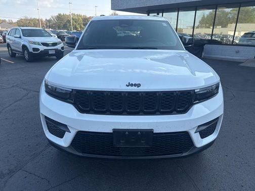 2022 Jeep Grand Cherokee Altitude