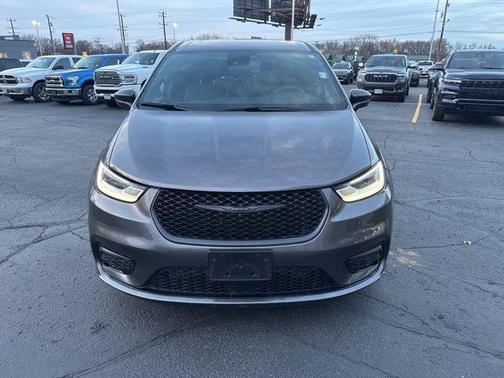 2022 Chrysler Pacifica Hybrid Limited